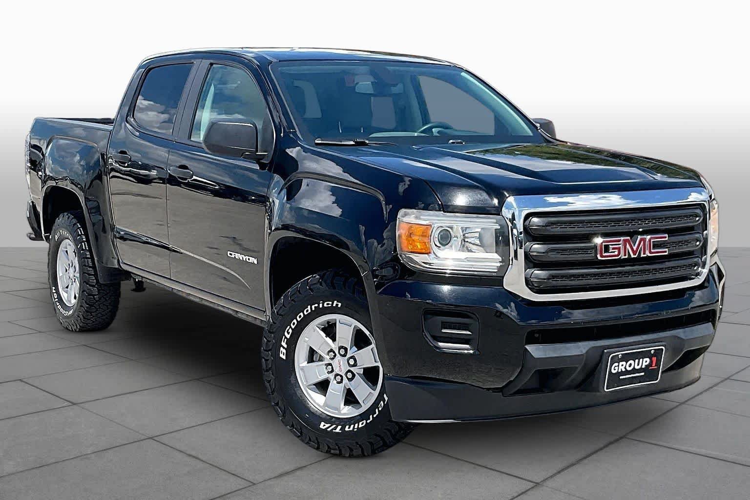 Used 2017 GMC Canyon 2WD Crew Cab w/ Convenience Package image 3