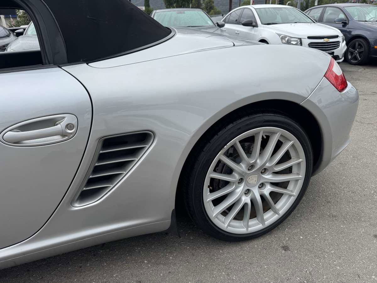 Used 2005 Porsche Boxster RWD image 8