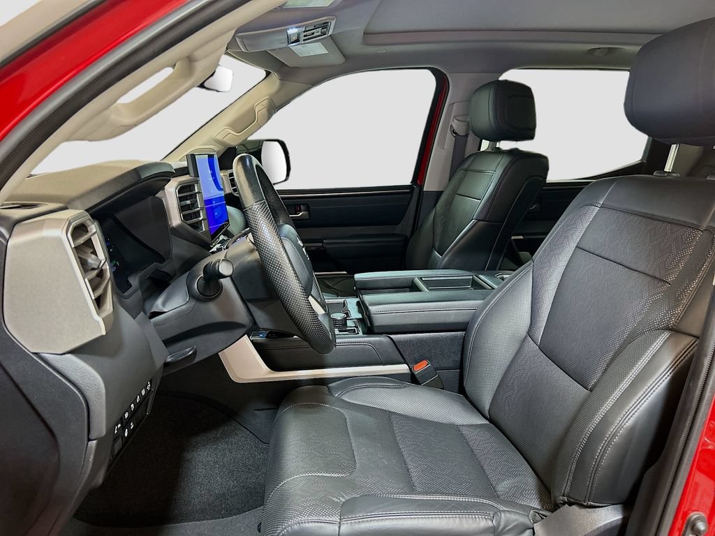 Used 2024 Toyota Tundra Limited AWD/4WD image 17