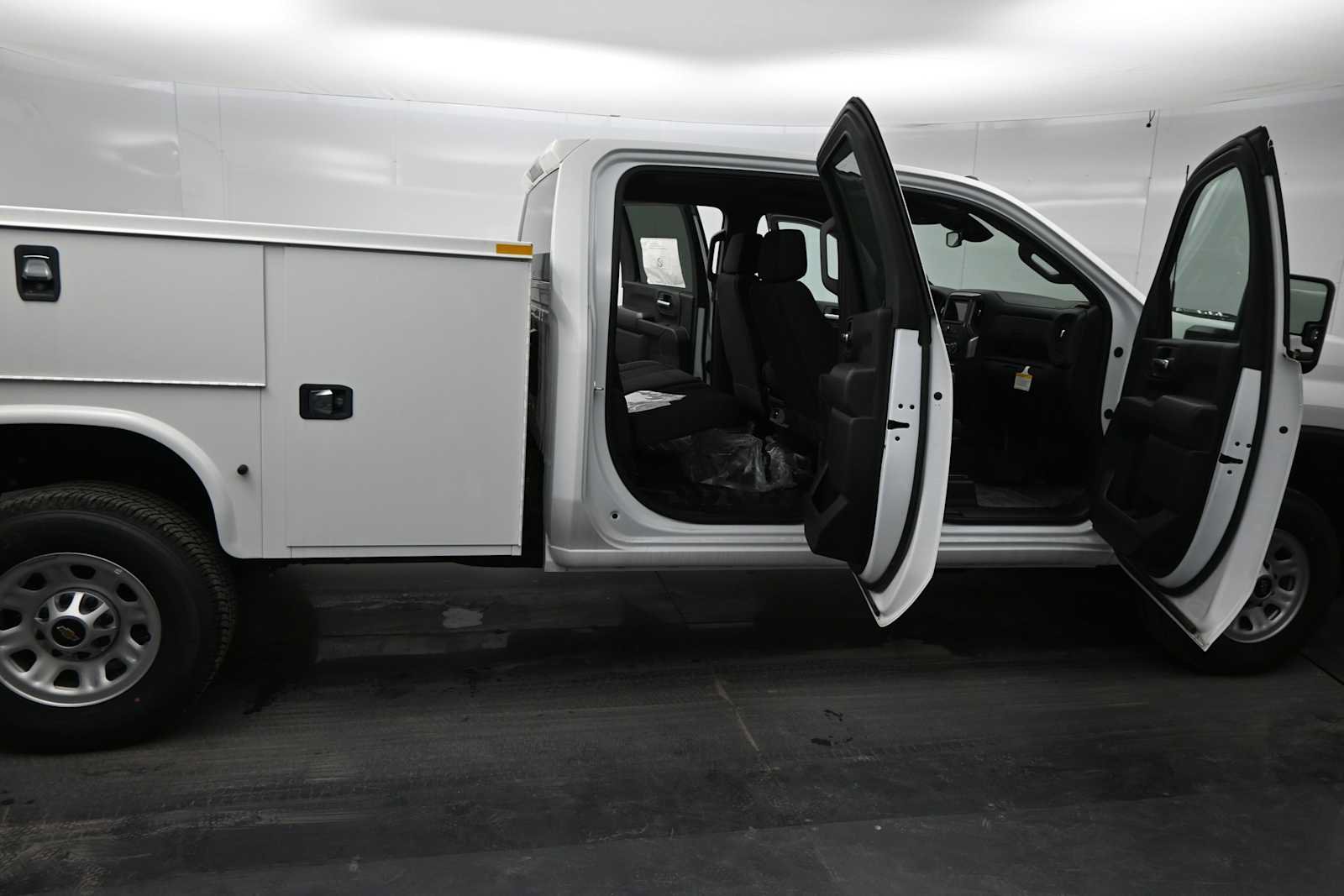 Used 2024 Chevrolet Silverado 3500 W/T w/ WT Convenience Package AWD/4WD image 23