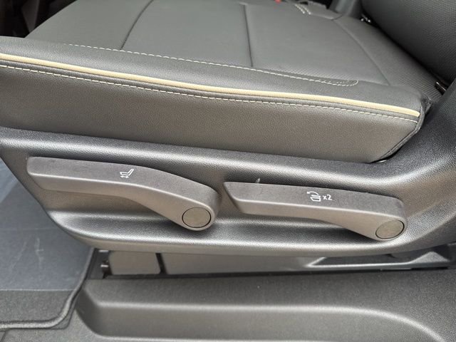 New 2026 GMC Yukon XL Elevation image 38