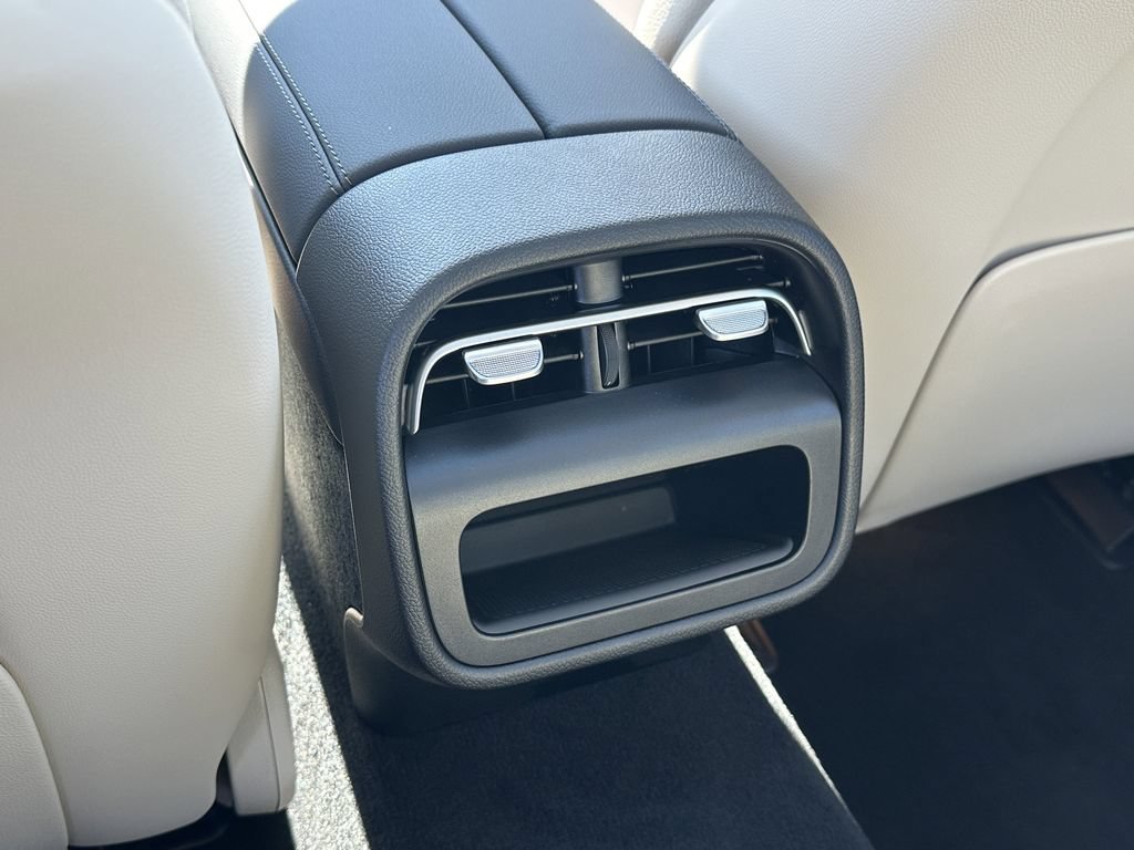 New 2026 Mercedes-Benz E 450 4MATIC Sedan image 26
