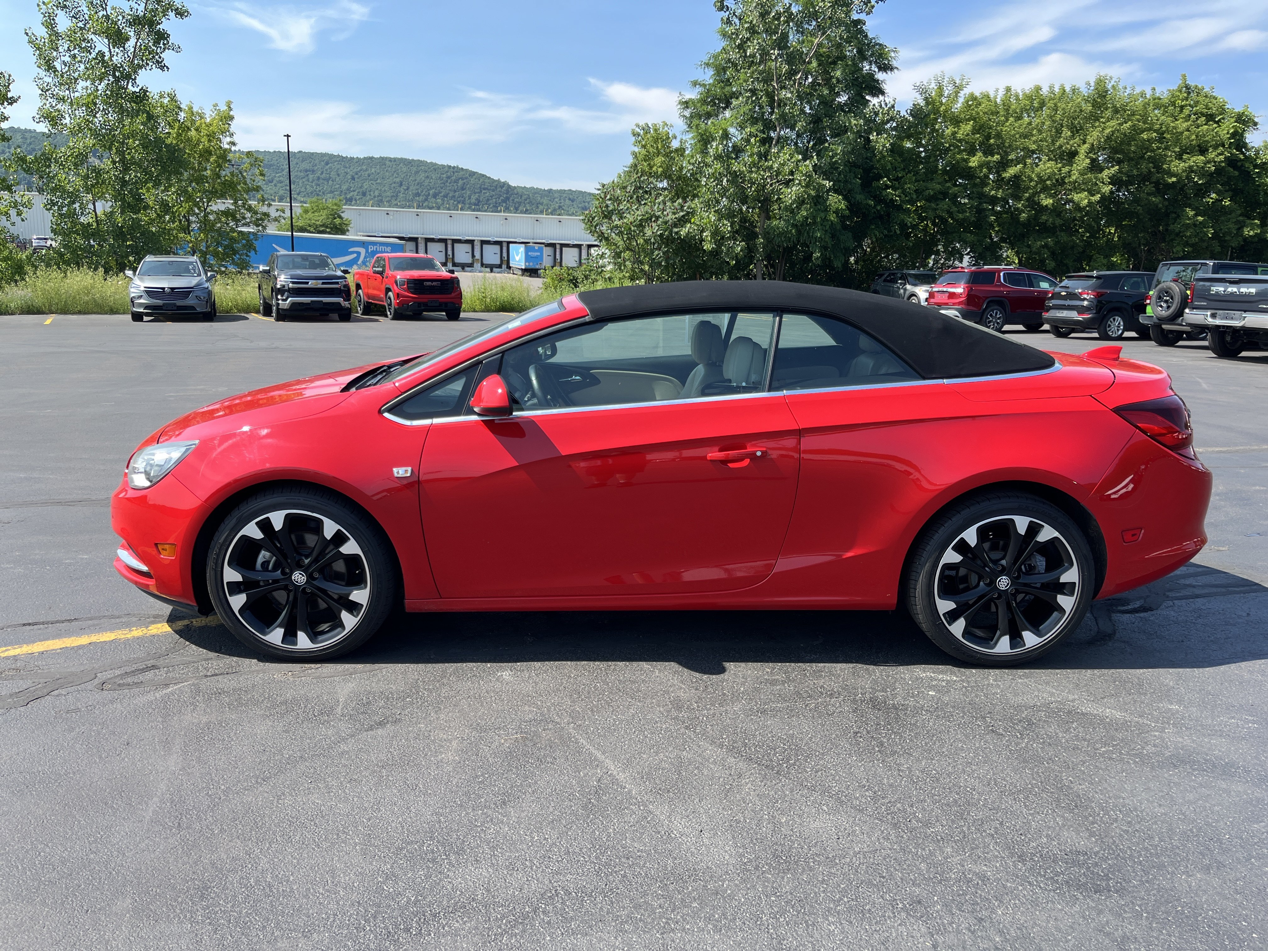 Used 2019 Buick Cascada Sport Touring FWD image 4