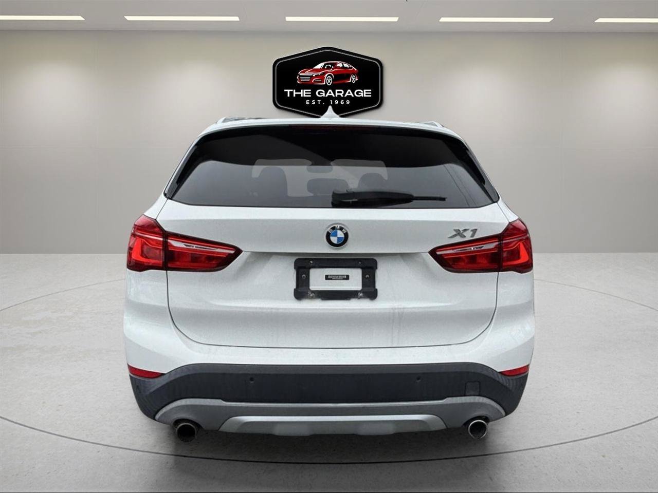 Used 2016 BMW X1 xDrive28i AWD/4WD image 4