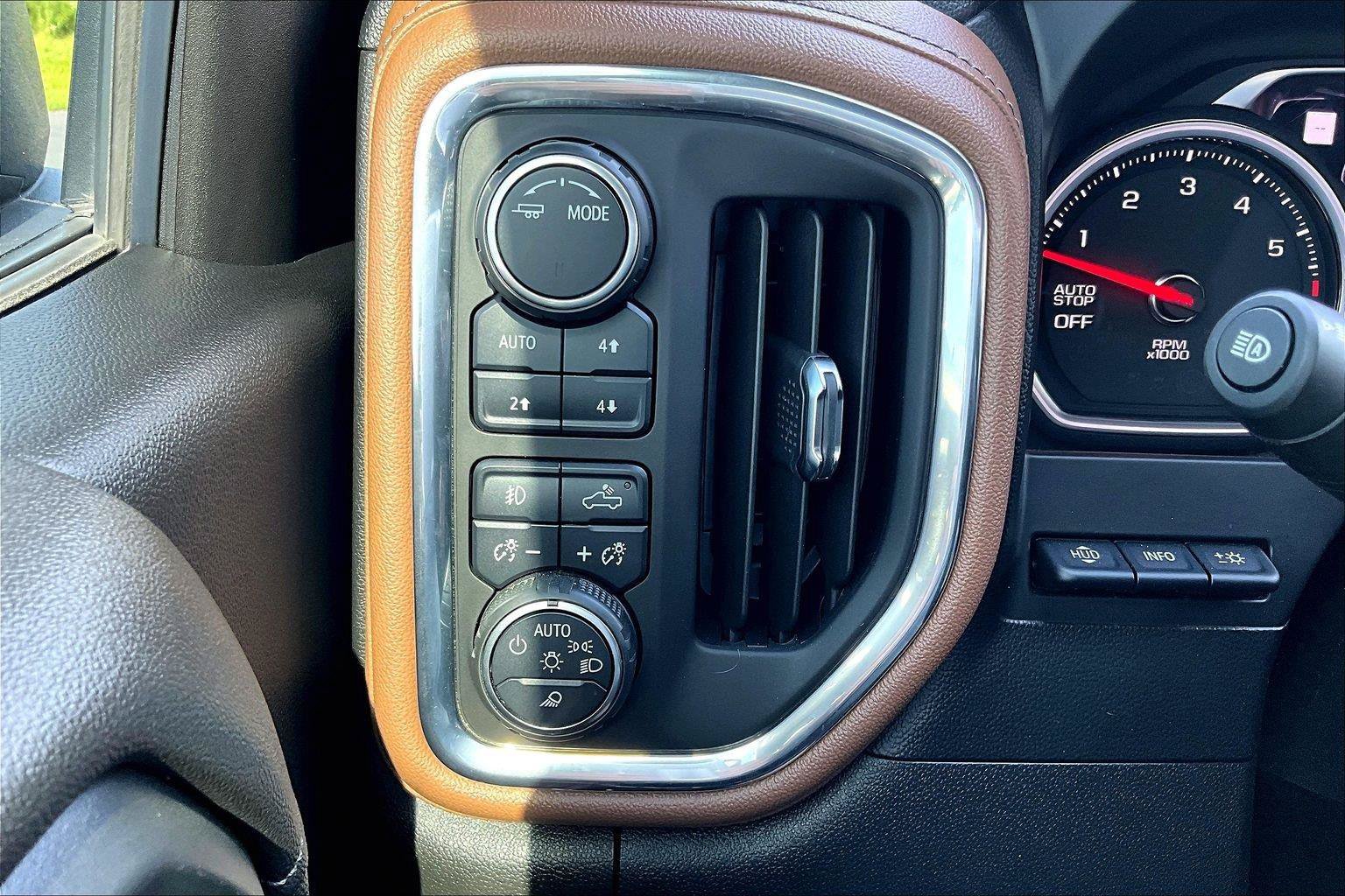 Used 2021 Chevrolet Silverado 1500 High Country AWD/4WD image 38