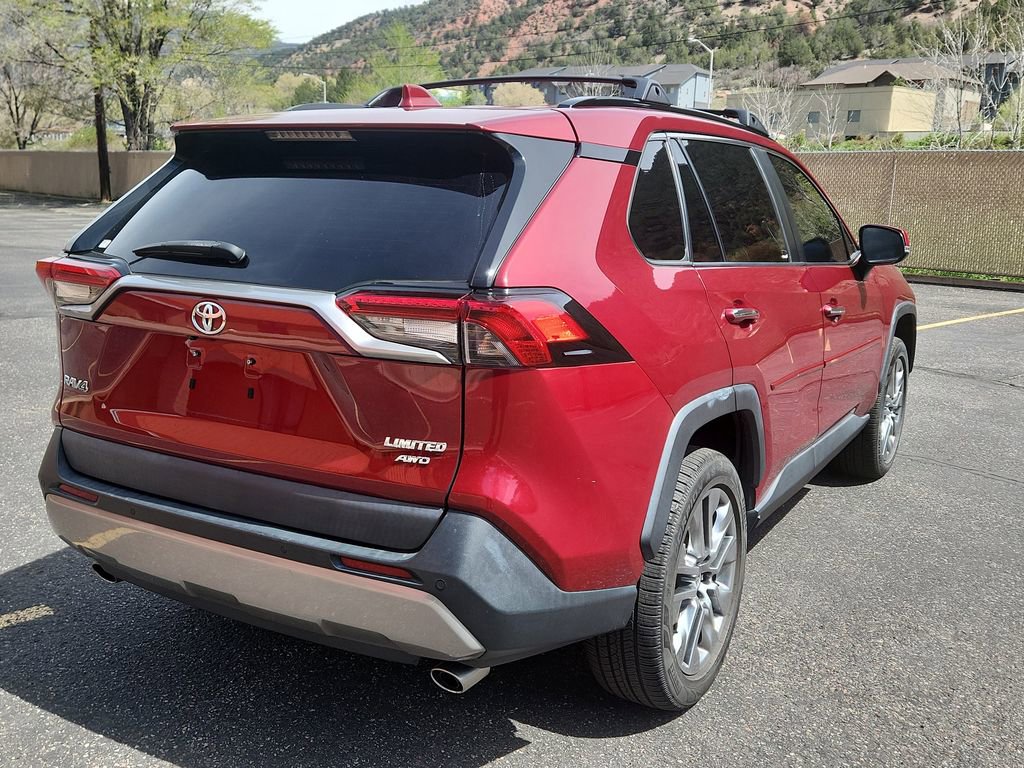 Used 2022 Toyota RAV4 Limited AWD/4WD image 3