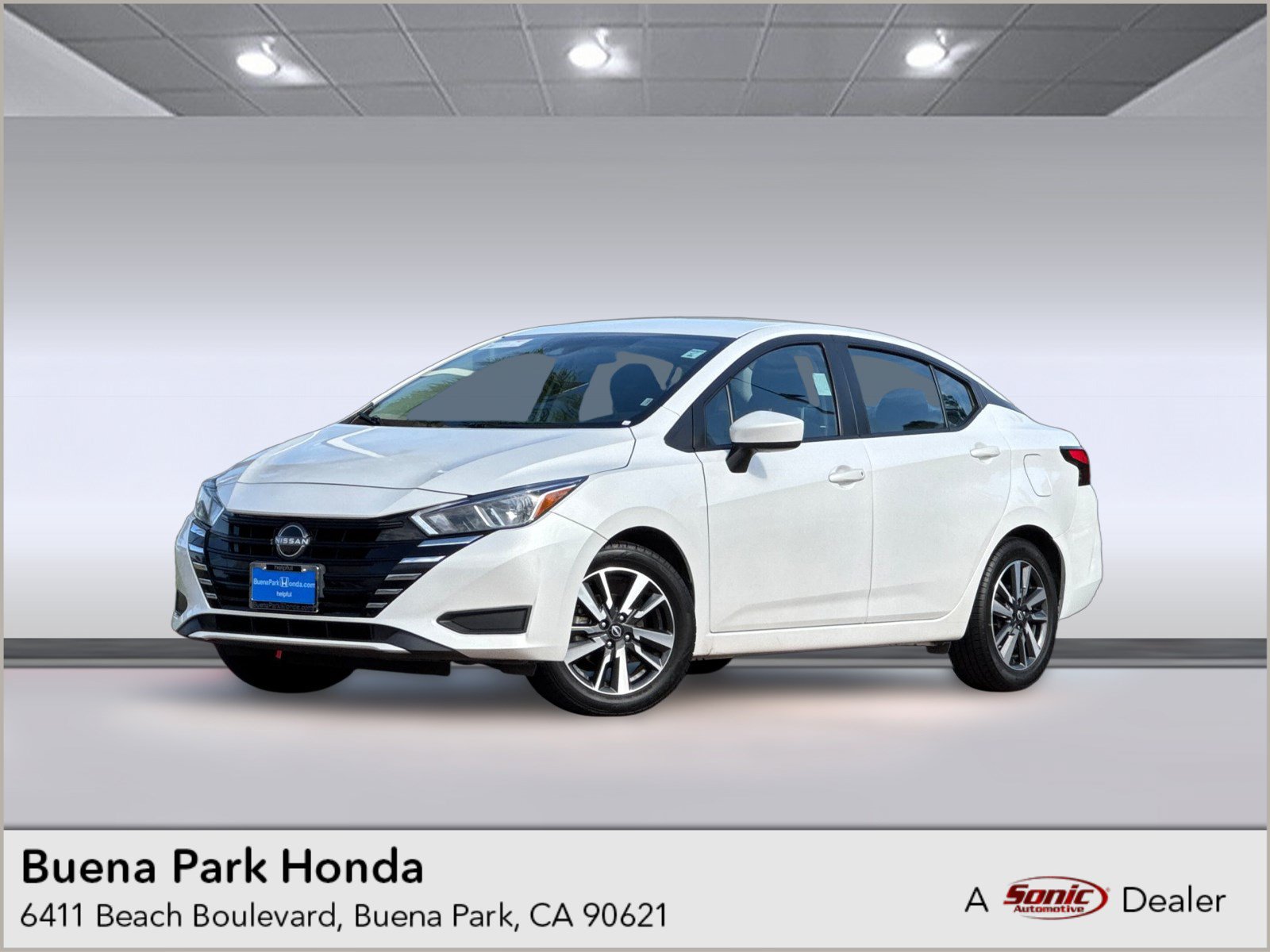 Used 2024 Nissan Versa SV FWD image 1