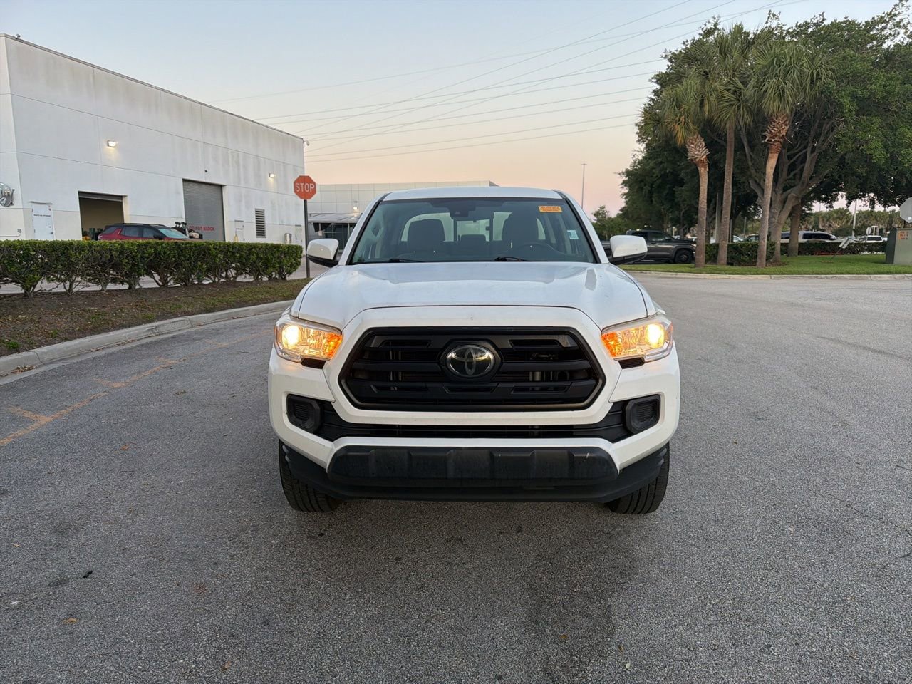 Used 2018 Toyota Tacoma SR w/ SR Convenience Package RWD image 8