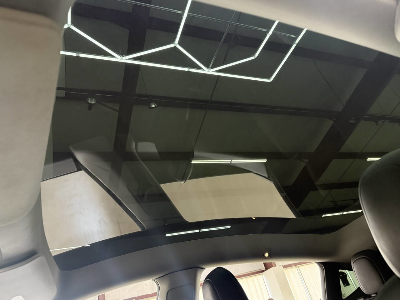 Used 2021 Tesla Model Y Long Range image 20