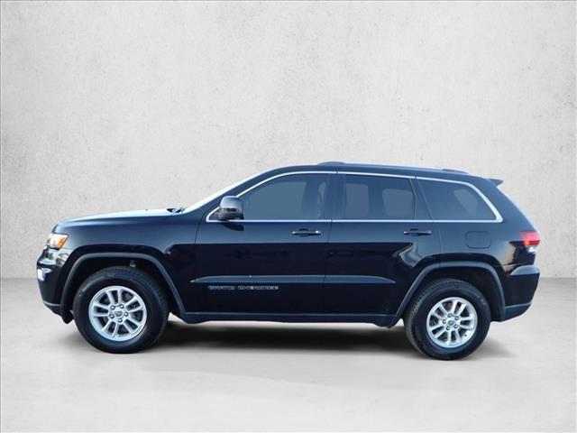 Used 2020 Jeep Grand Cherokee Laredo image 2