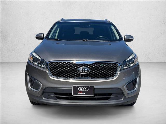 Used 2017 Kia Sorento FWD w/ LX Convenience Package image 2