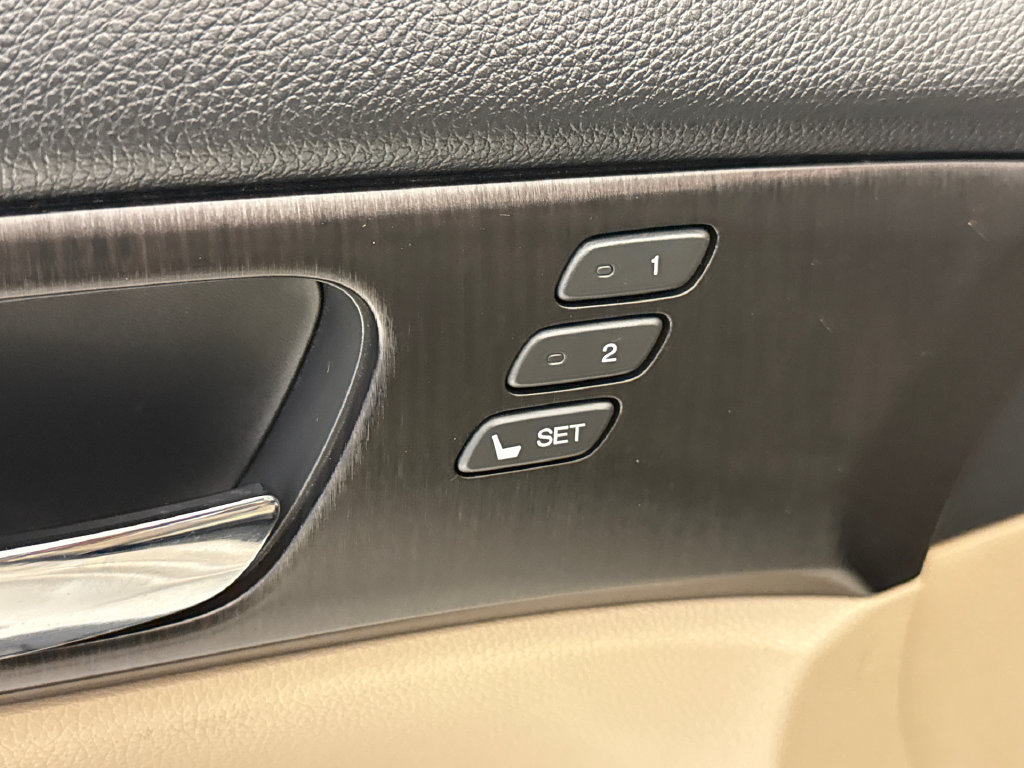 Used 2013 Honda Accord EX-L image 22