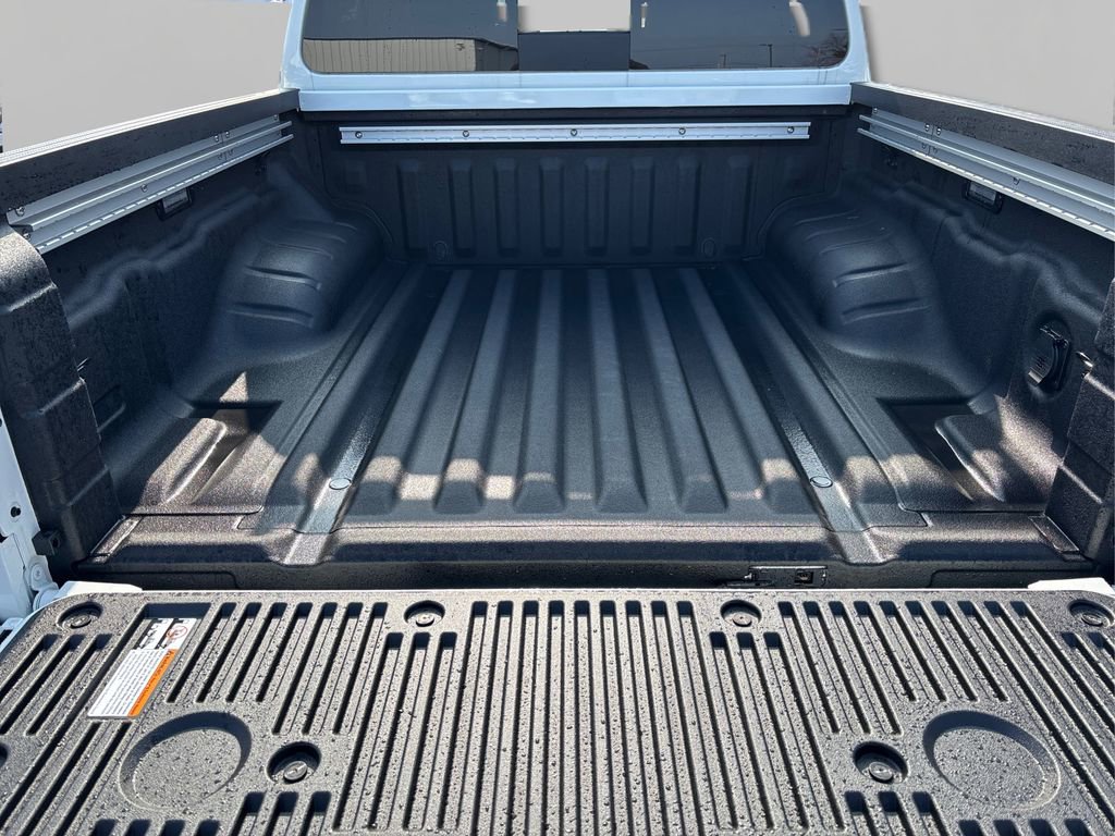 New 2025 Nissan Frontier PRO-4X w/ Pro Convenience Package image 13