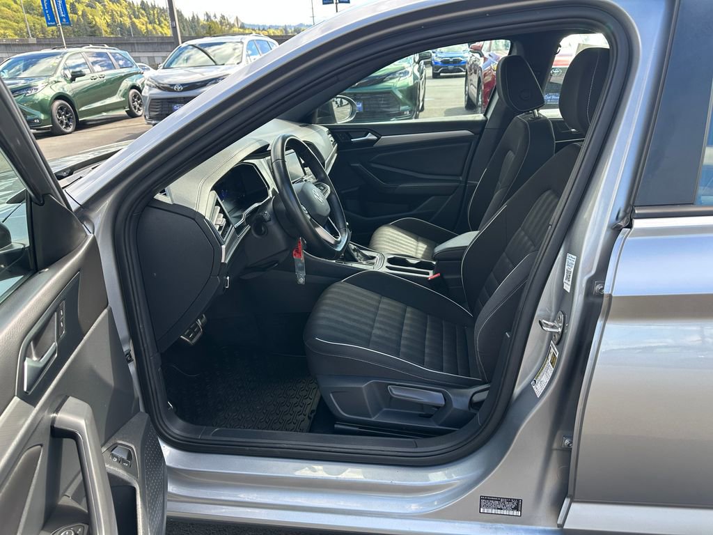 Used 2024 Volkswagen Jetta Sport FWD image 13