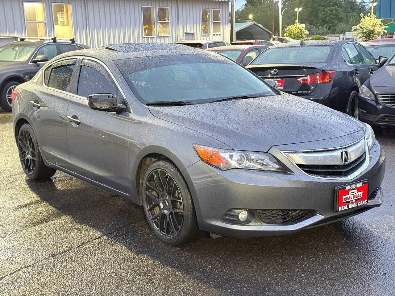Used 2014 Acura ILX w/ Premium Package FWD image 2