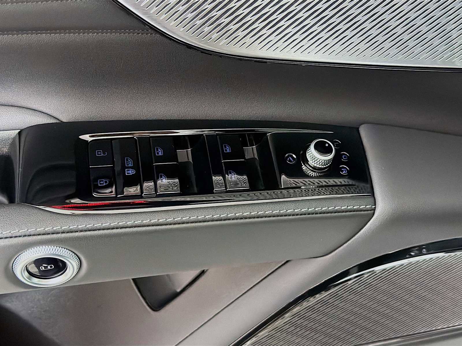 Used 2025 Maserati Grecale Modena image 36