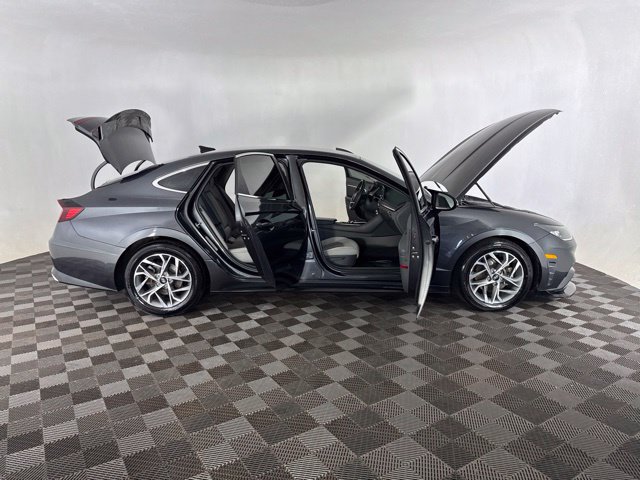 Used 2020 Hyundai Sonata SEL w/ Convenience Package FWD image 13