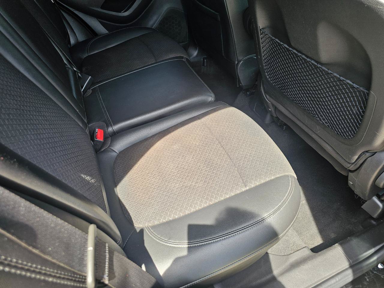 Used 2019 Buick Encore Preferred AWD/4WD image 18