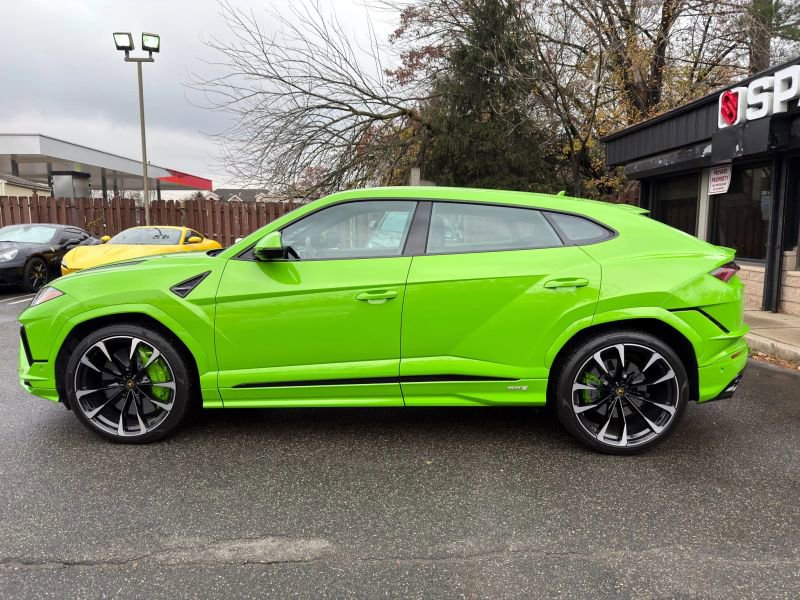 Used 2024 Lamborghini Urus S image 3