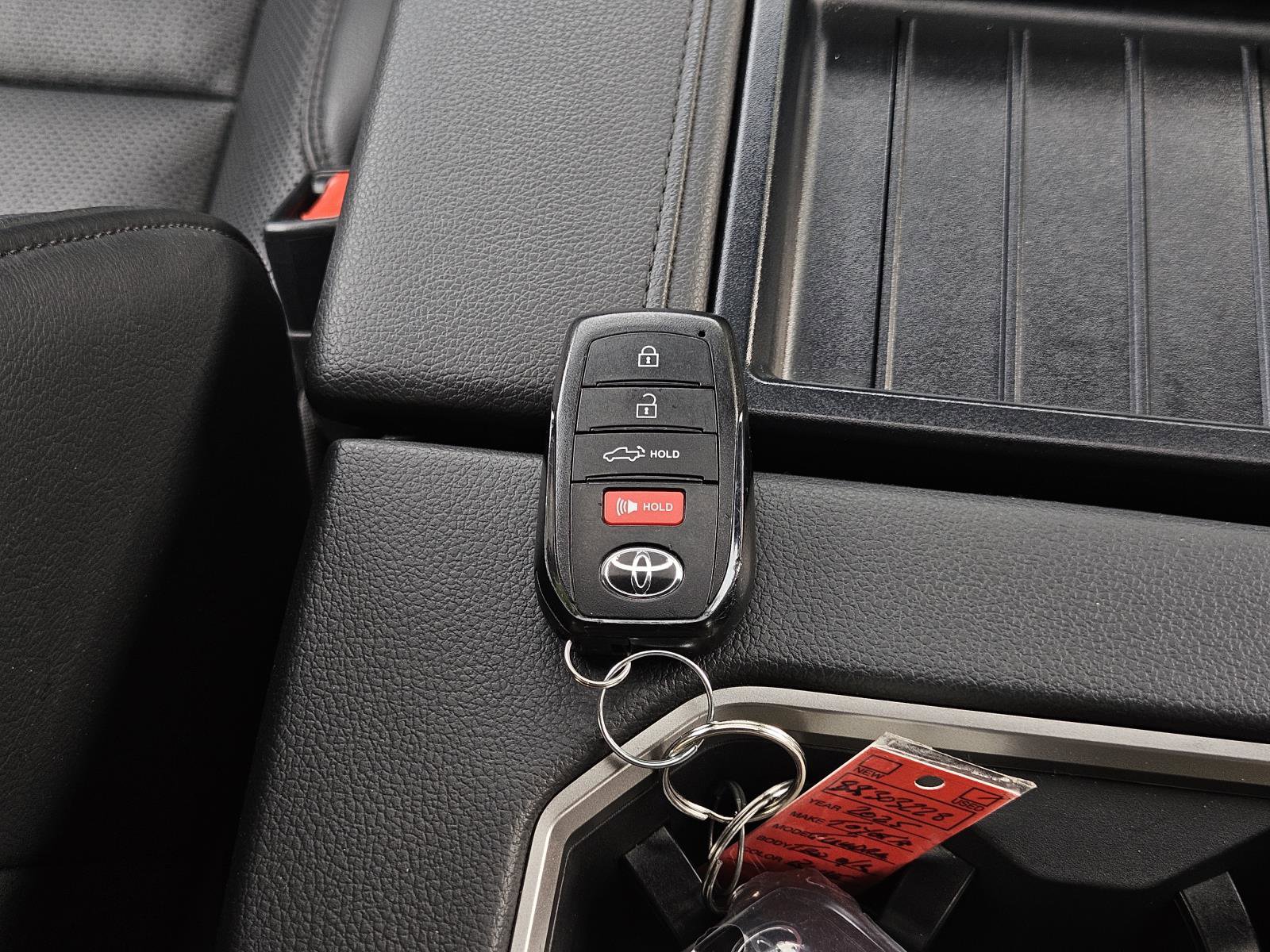 Used 2025 Toyota Tundra Limited w/ TRD Off-Road Package AWD/4WD image 32