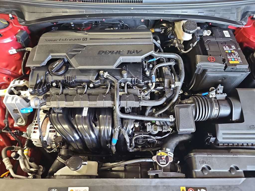 Certified 2025 Hyundai Elantra SEL FWD image 59