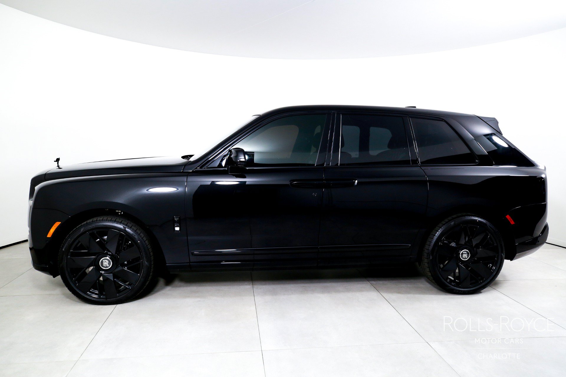 Used 2026 Rolls-Royce Cullinan AWD/4WD image 3