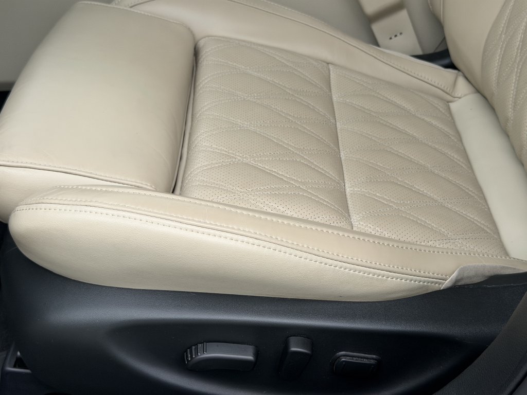Certified 2023 Nissan Maxima Platinum w/ Sport Mat Group FWD image 34