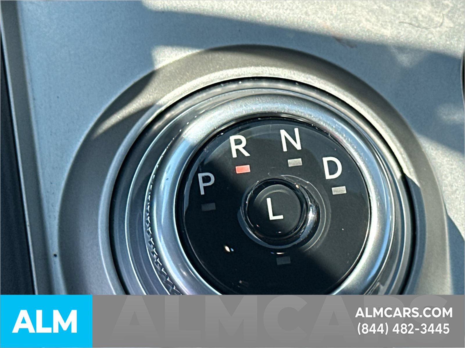Used 2024 Ford Explorer XLT RWD image 36