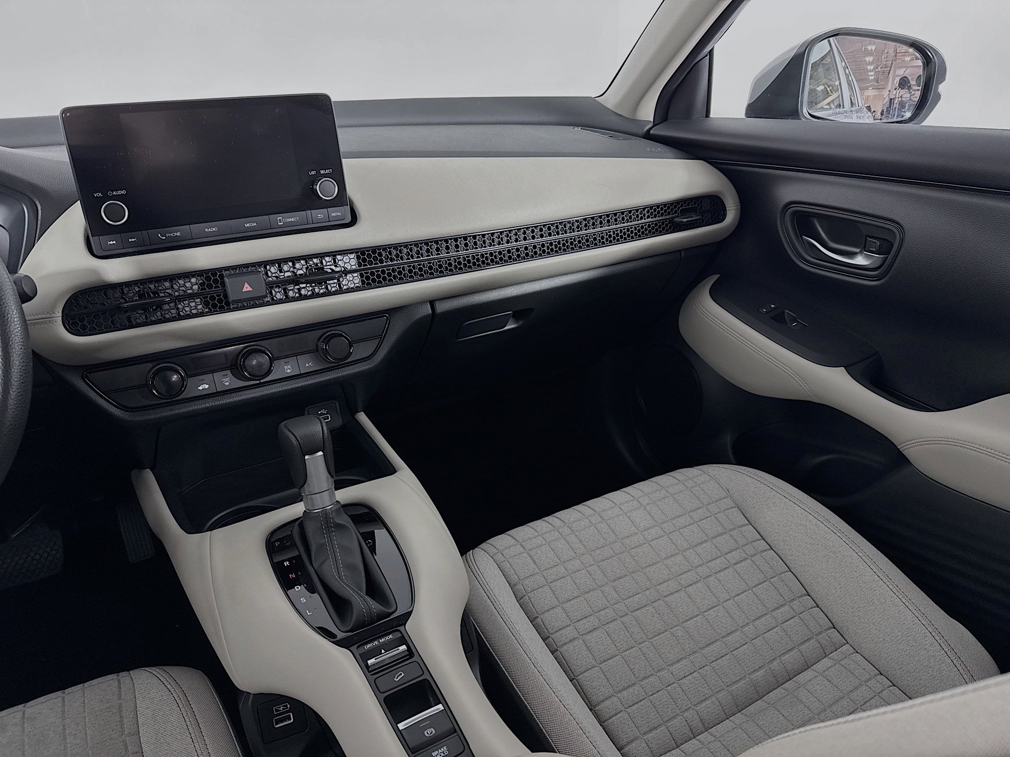 Certified 2023 Honda HR-V LX image 21