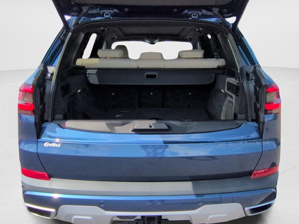 Used 2022 BMW X5 xDrive40i w/ Premium Package AWD/4WD image 9