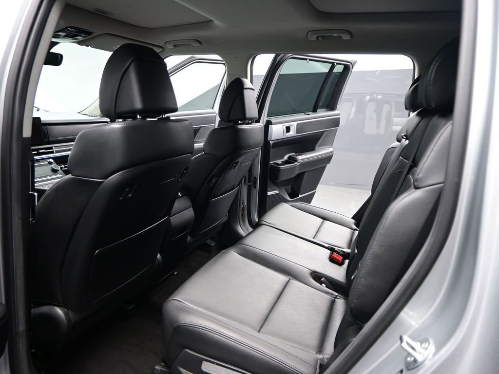 Used 2024 Hyundai Santa Fe Limited AWD/4WD image 25