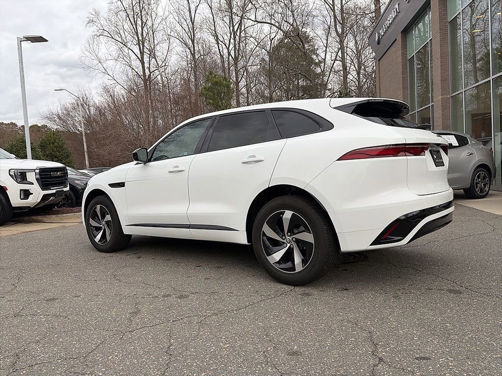 Used 2025 Jaguar F-PACE R-Dynamic S image 4