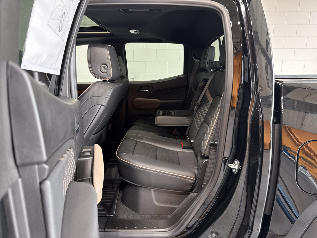 New 2026 GMC Canyon Denali w/ LPO, Denali Black Edition AWD/4WD image 12