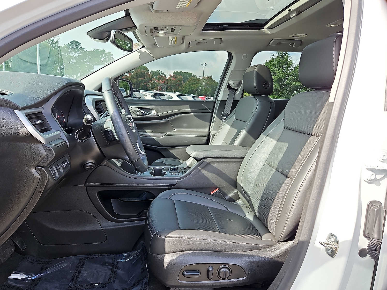 Used 2023 GMC Acadia SLT w/ Elevation Edition AWD/4WD image 14