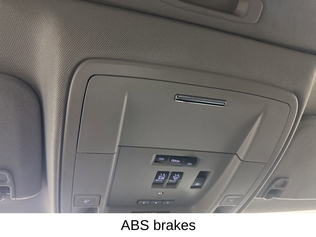 Used 2018 Chevrolet Silverado 1500 High Country image 45