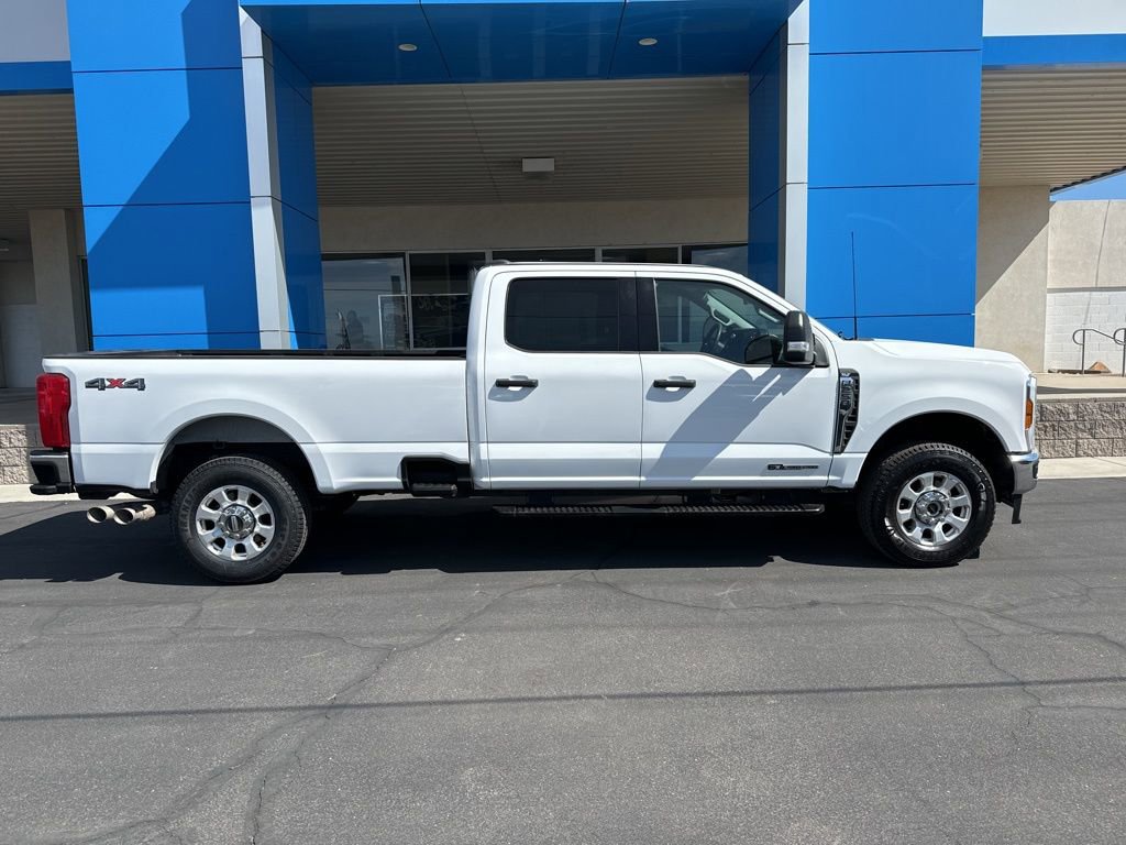 Used 2024 Ford F250 XLT image 2