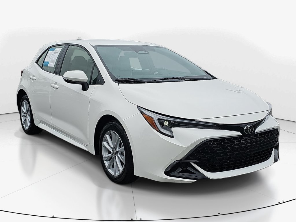 Used 2023 Toyota Corolla SE FWD image 3