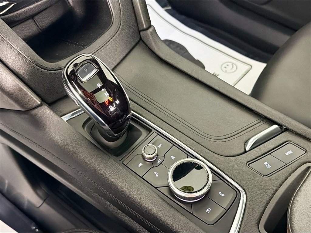 Used 2023 Cadillac XT6 Premium Luxury image 16