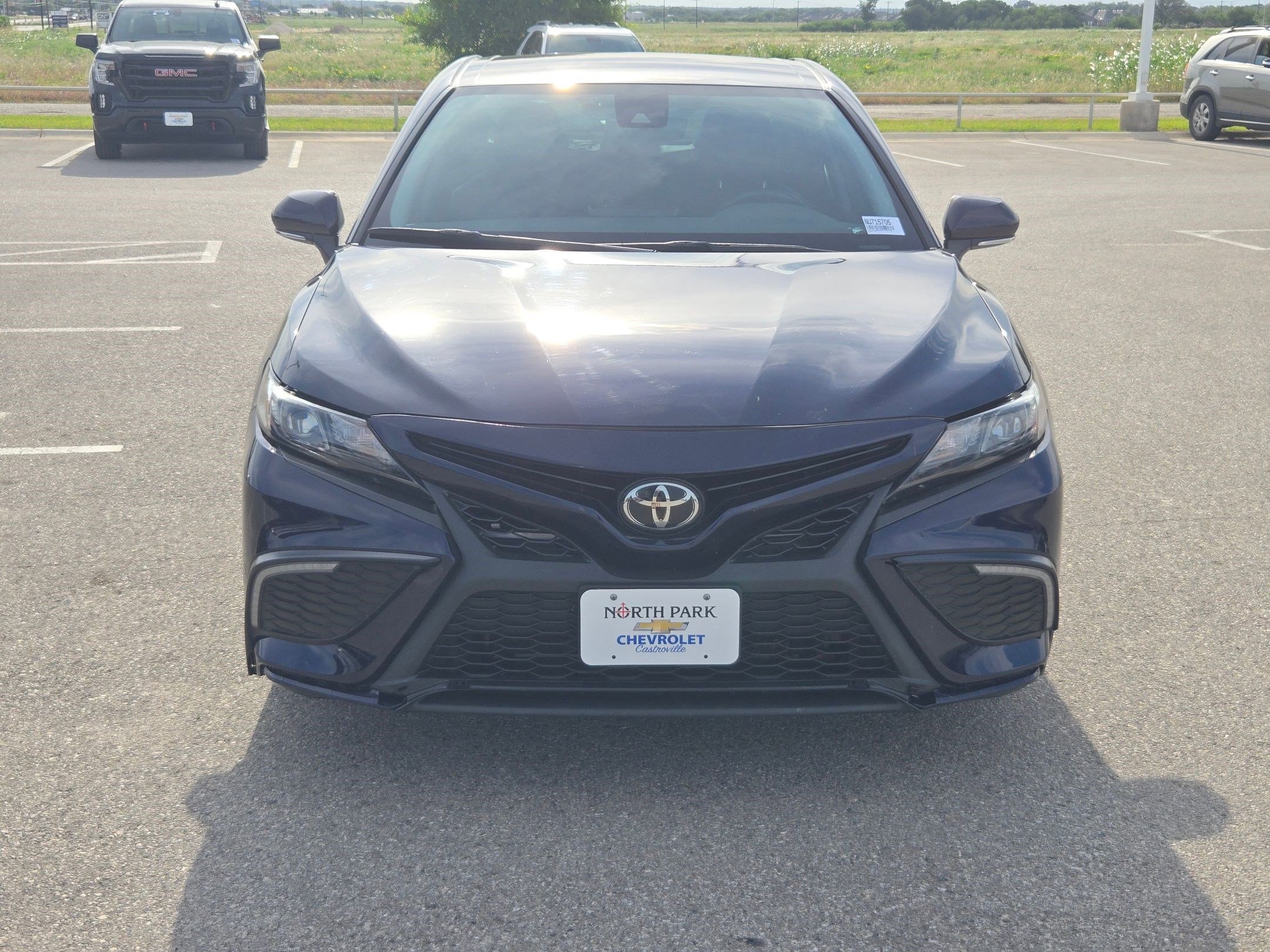 Used 2022 Toyota Camry SE FWD image 8