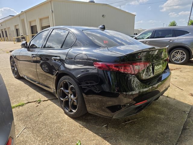 Used 2021 Alfa Romeo Giulia Ti Sport RWD image 6