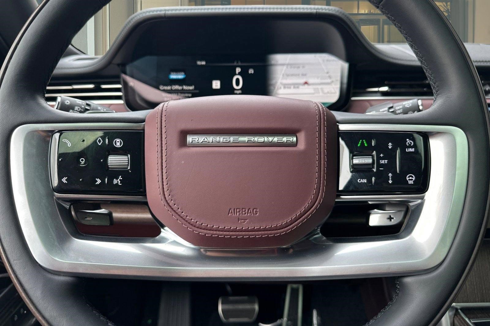 Used 2025 Land Rover Range Rover Long Wheelbase Autobiography AWD/4WD image 12