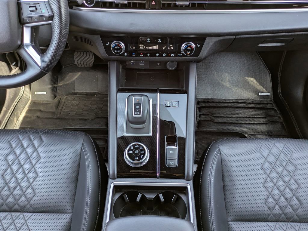 Used 2025 Mitsubishi Outlander SEL image 20