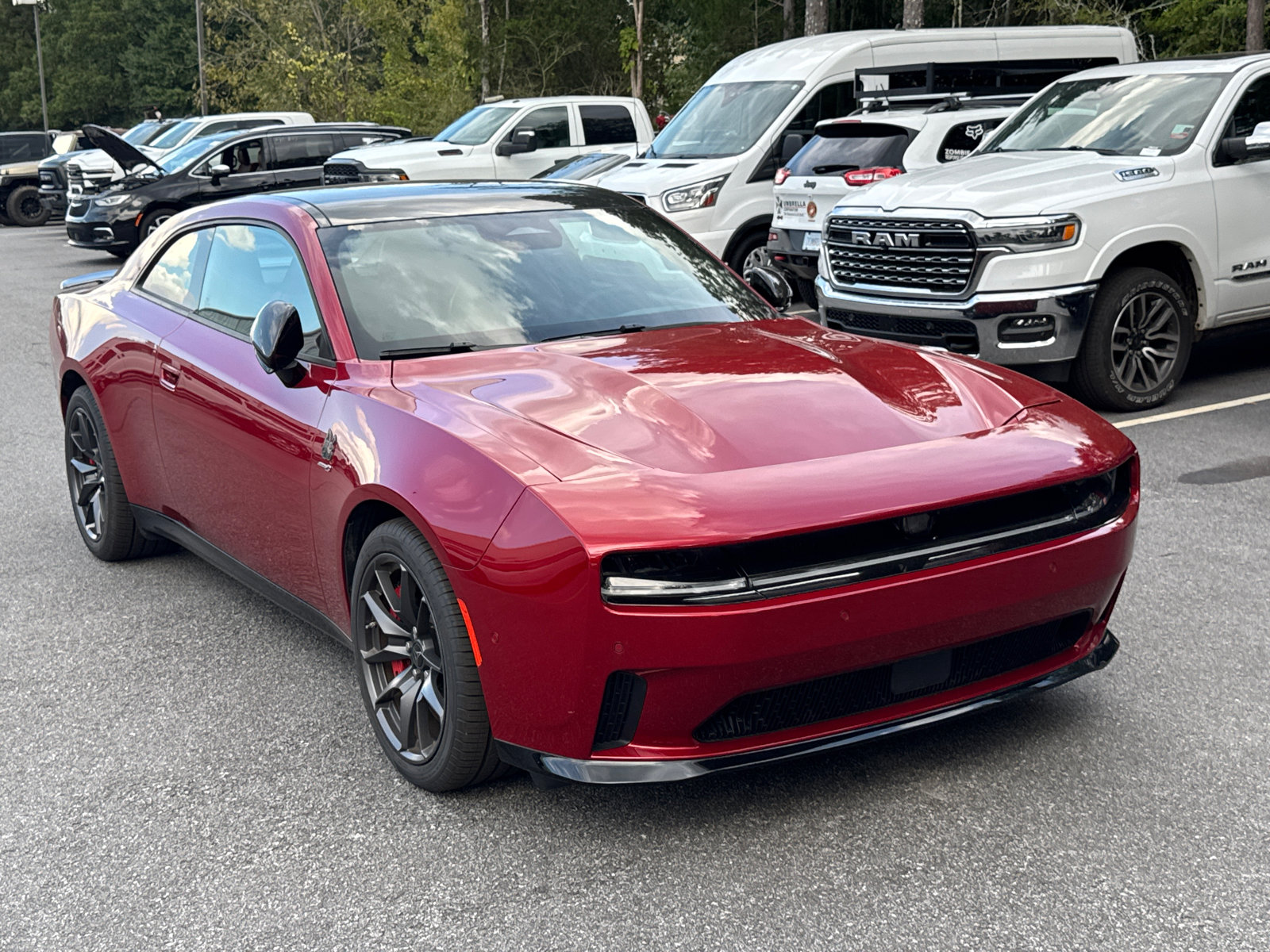 Used 2025 Dodge Charger Daytona Scat Pack w/ Track Pack AWD/4WD image 3