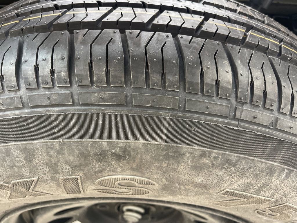 Used 2024 Chevrolet Silverado 1500 Custom w/ Dark Appearance Package image 27