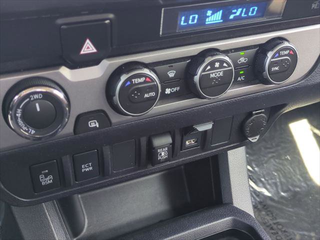 Used 2022 Toyota Tacoma SR5 w/ Technology Package image 18