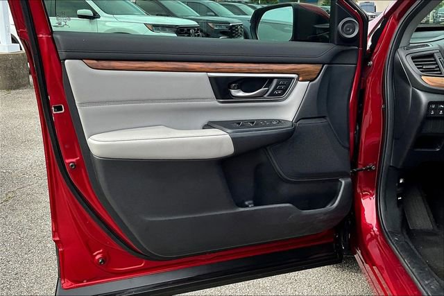 Used 2022 Honda CR-V Touring image 17