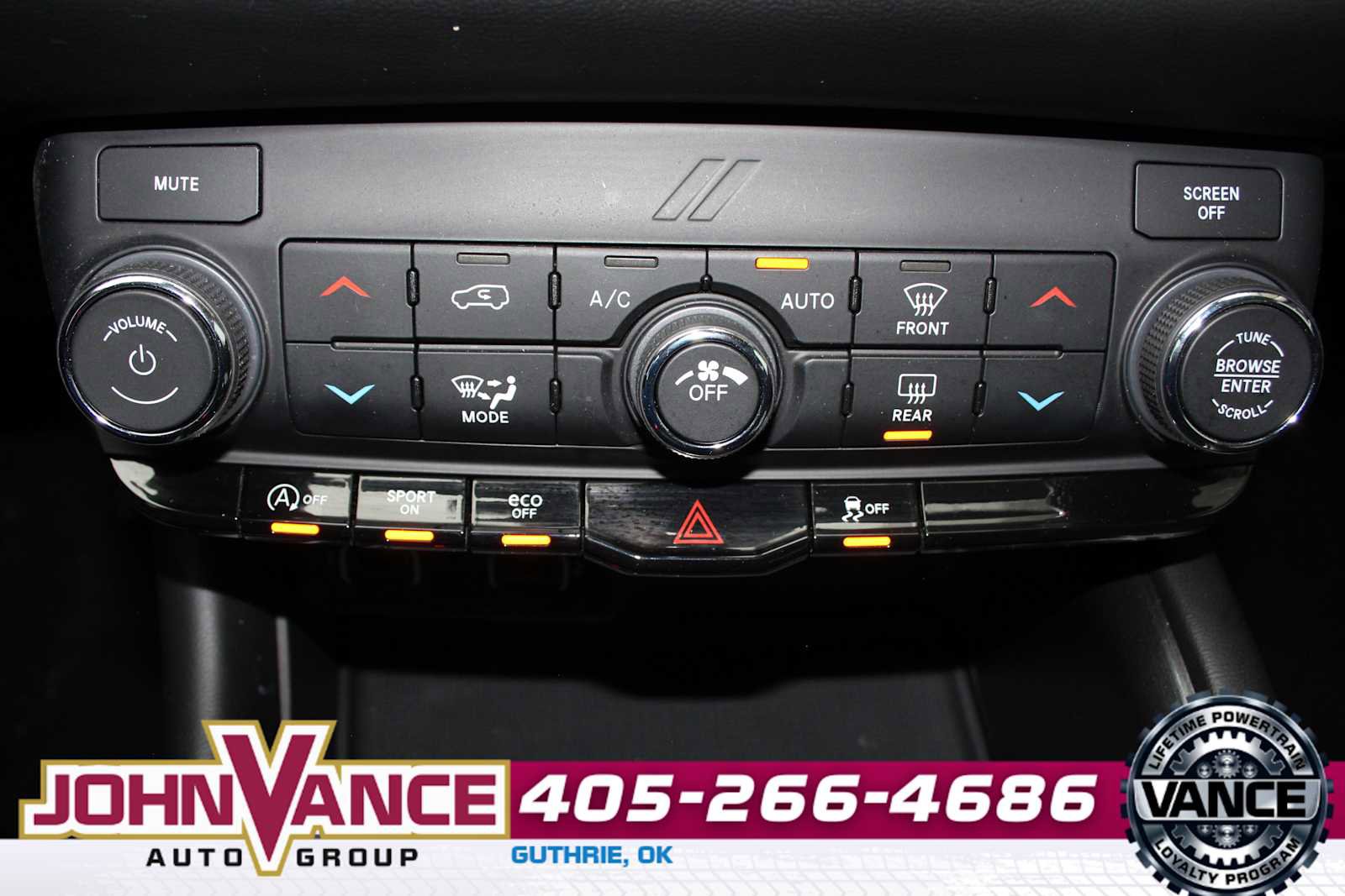 Used 2021 Dodge Durango SXT w/ 3rd Row Seating Group image 35