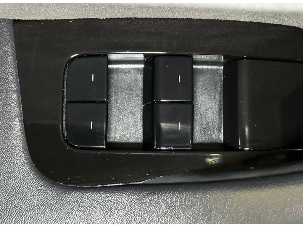 Used 2018 Tesla Model 3 Long Range AWD/4WD image 34