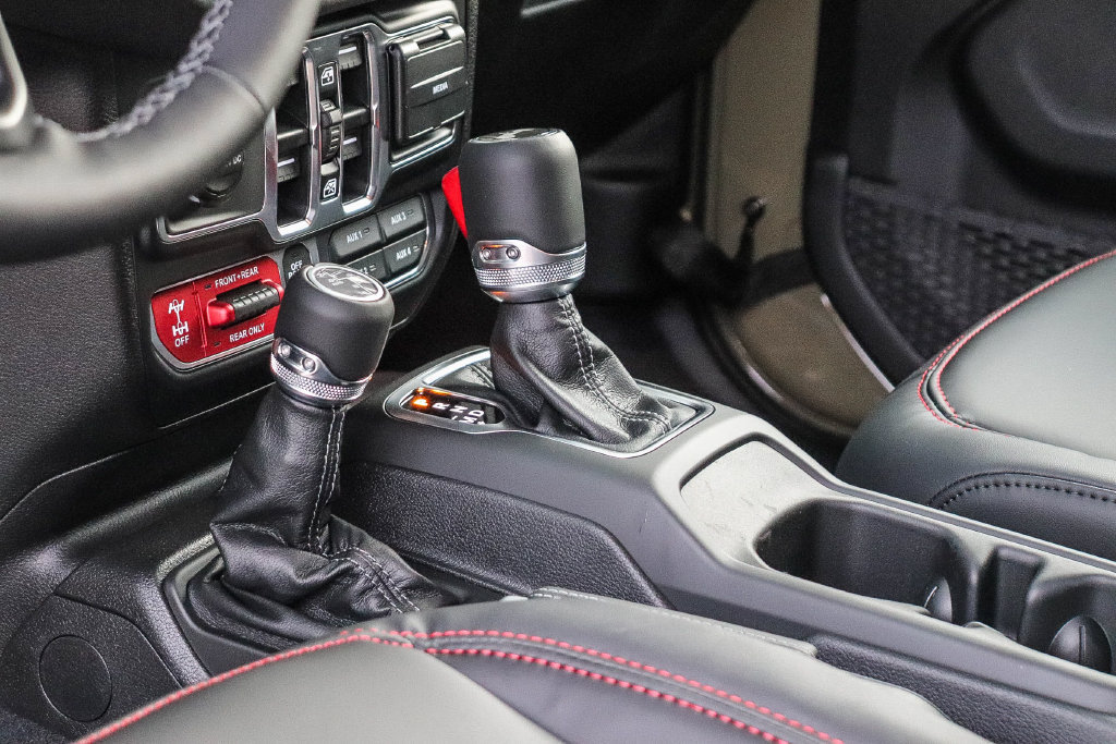 New 2026 Jeep Wrangler Unlimited Rubicon AWD/4WD image 23