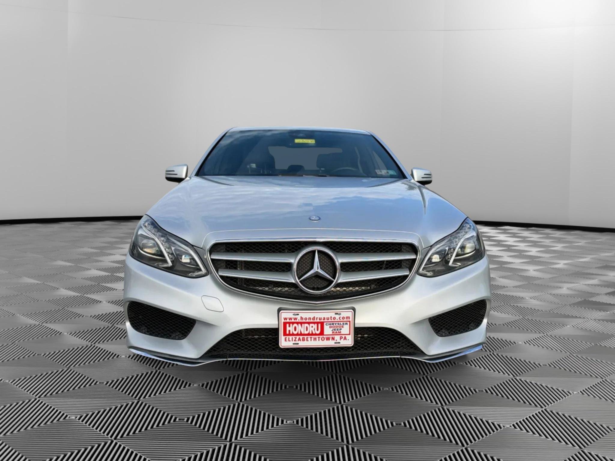 Used 2016 Mercedes-Benz E 350 4MATIC Sedan image 7